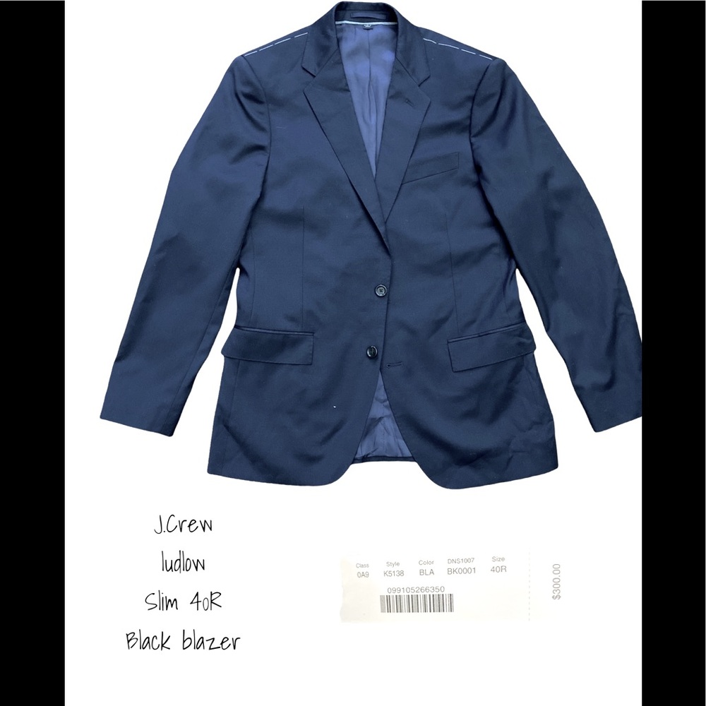 JCrew
Ludlow
Slim 40R
Black blazer